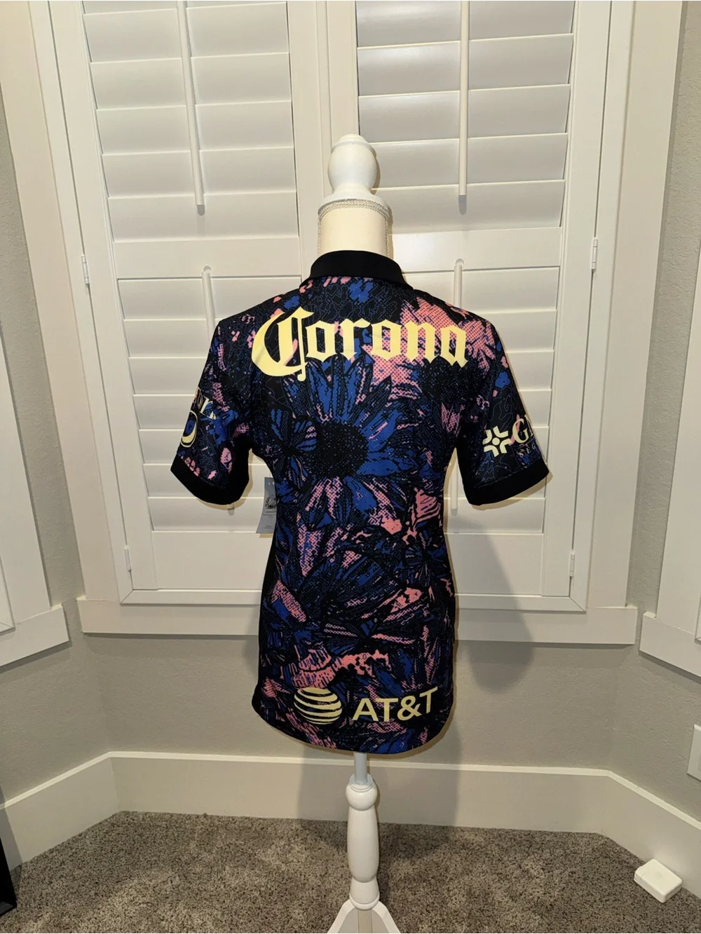 Nike Men’s Navy Blue and Pink Club América Away Jersey
